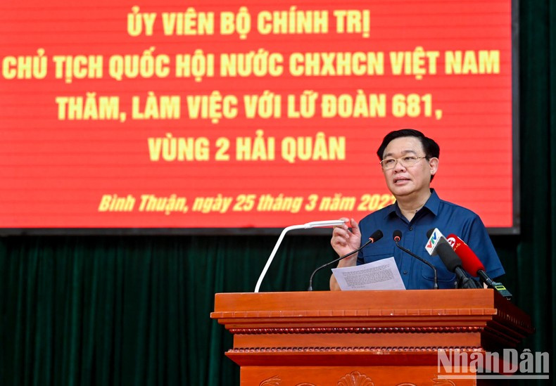 El titular legislativo interviene en la reunión con la Brigada de Misiles Costeros 681. El titular legislativo interviene en la reunión con la Brigada de Misiles Costeros 681.