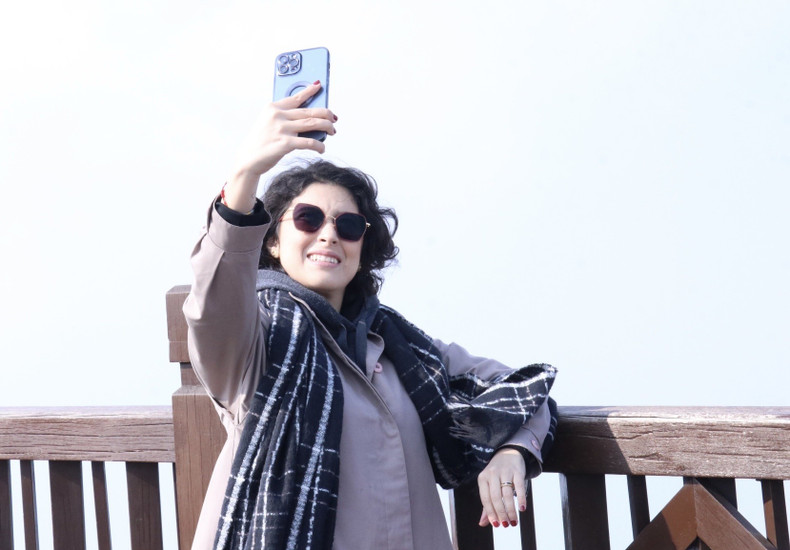 Laura Leguizamo Naranjo, tercera secretaria de la Embajada de Colombia, fotografió la majestuosa belleza natural de Fansipan. Laura Leguizamo Naranjo, tercera secretaria de la Embajada de Colombia, fotografió la majestuosa belleza natural de Fansipan.