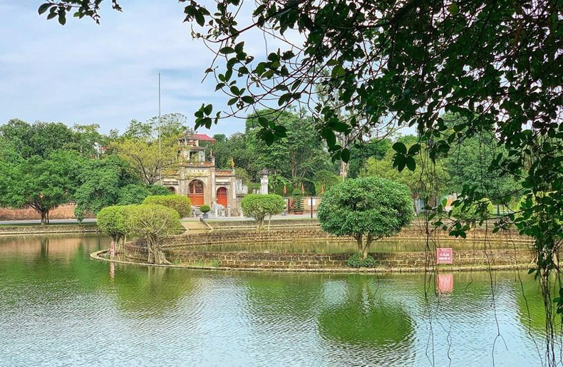 La ciudadela de Co Loa tiene diversos nombres diferentes y fue declarada, por segunda vez, capital del país por el rey Ngo Quyen en el siglo X. (Foto: VNA) La ciudadela de Co Loa tiene diversos nombres diferentes y fue declarada, por segunda vez, capital del país por el rey Ngo Quyen en el siglo X. (Foto: VNA)