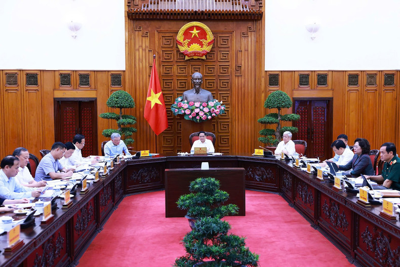 El primer ministro Pham Minh Chinh presie la reunión.