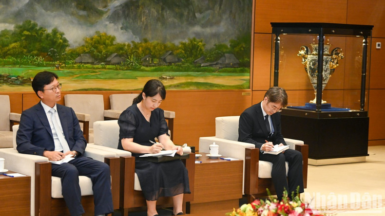 Delegados surcoreanos en el evento. Delegados surcoreanos en el evento.