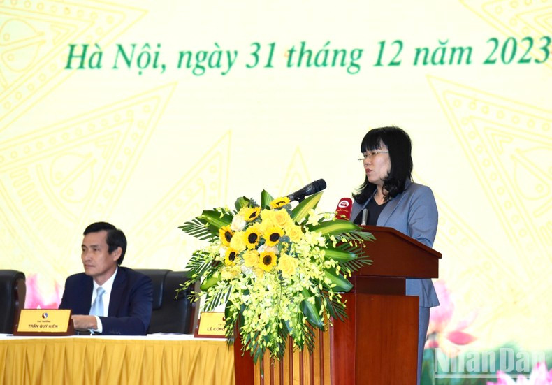 Ho Thi Nguyen Thao, vicepresidenta del Comité Popular de la provincia de Phu Yen en la cita. Ho Thi Nguyen Thao, vicepresidenta del Comité Popular de la provincia de Phu Yen en la cita.