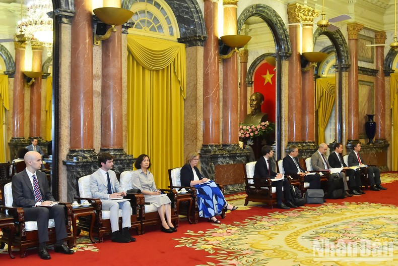 La delegación de la Comisión Europea.