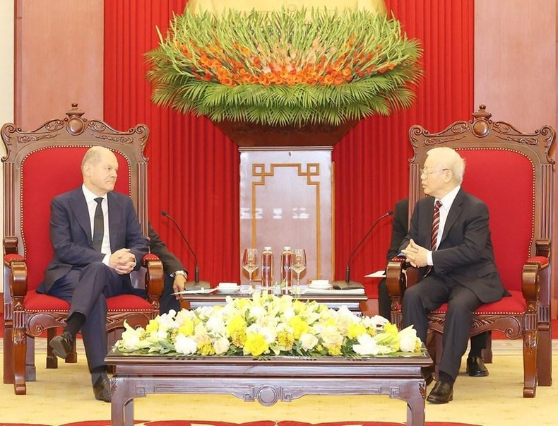 Phu Trong enfatizó que la visita oficial a Vietnam del canciller alemán marca nuevo hito en nexos bilaterales. Phu Trong enfatizó que la visita oficial a Vietnam del canciller alemán marca nuevo hito en nexos bilaterales.