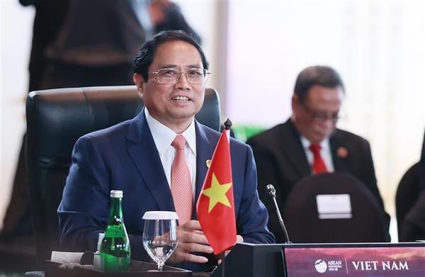 El primer ministro Pham Minh Chinh en el diálogo entre los líderes de la Asean y el Grupo de Trabajo de Alto Nivel sobre la Visión de la Comunidad de la Asean después de 2025.
