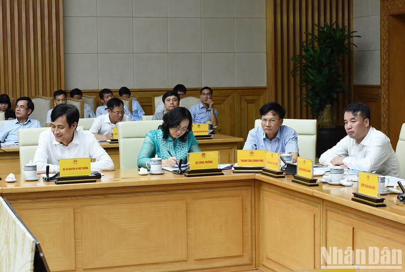 Asistentes a la cita. Asistentes a la cita.