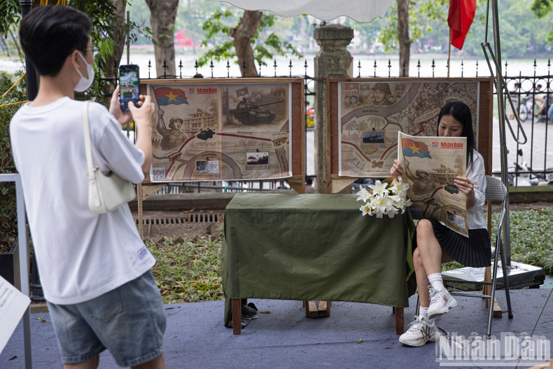 El suplemento especial causa sensación en las redes sociales gracias a la incorporación de tecnologías de realidad aumentada (AR) y mapeo 3D. El suplemento especial causa sensación en las redes sociales gracias a la incorporación de tecnologías de realidad aumentada (AR) y mapeo 3D.