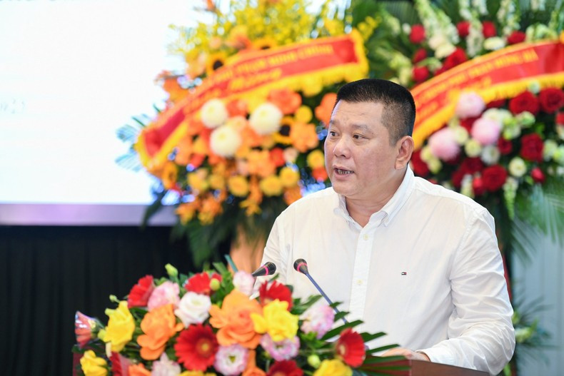 Nguyen Ngoc Thanh, jefe de la Redacción de Nhan Dan Digital en el evento. Nguyen Ngoc Thanh, jefe de la Redacción de Nhan Dan Digital en el evento.