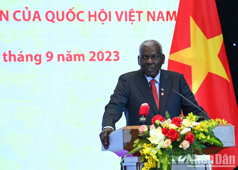 Interviene presidente de la Asamblea Nacional del Poder Popular de Cuba , Esteban Lazo Hernández. Interviene presidente de la Asamblea Nacional del Poder Popular de Cuba , Esteban Lazo Hernández.