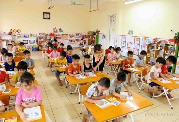 Una clase en el jardín de infancia Ba Trai A en la comuna de Ba Trai del distrito de Ba Vi, construida a estándares de nueva ruralidad. Una clase en el jardín de infancia Ba Trai A en la comuna de Ba Trai del distrito de Ba Vi, construida a estándares de nueva ruralidad.