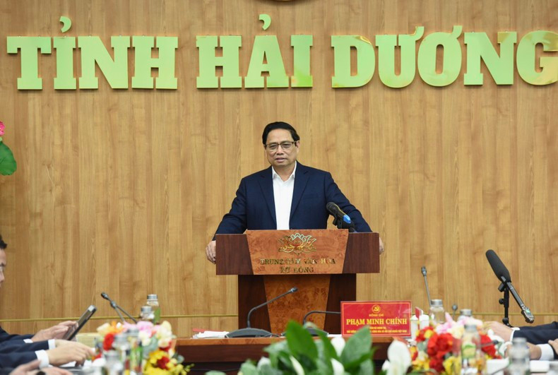 El primer ministro Pham Minh Chinh clausura la reunión. El primer ministro Pham Minh Chinh clausura la reunión.