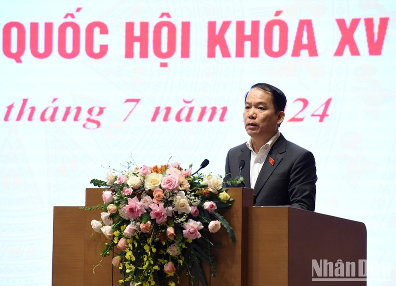 Hoang Thanh Tung, jefe de la Comisión de Asuntos Jurídicos del Parlamento, en el evento. Hoang Thanh Tung, jefe de la Comisión de Asuntos Jurídicos del Parlamento, en el evento.