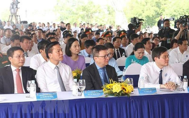 Los delegados asistentes a la ceremonia. Los delegados asistentes a la ceremonia.