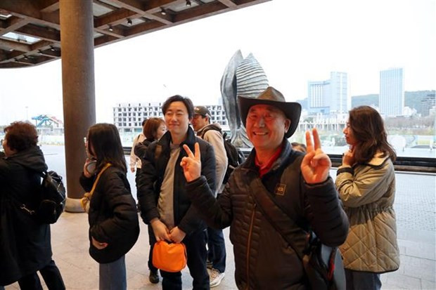 La provincia de Quang Ninh recibe a los primeros turistas en el Año Nuevo Lunar. (Foto: VNA)