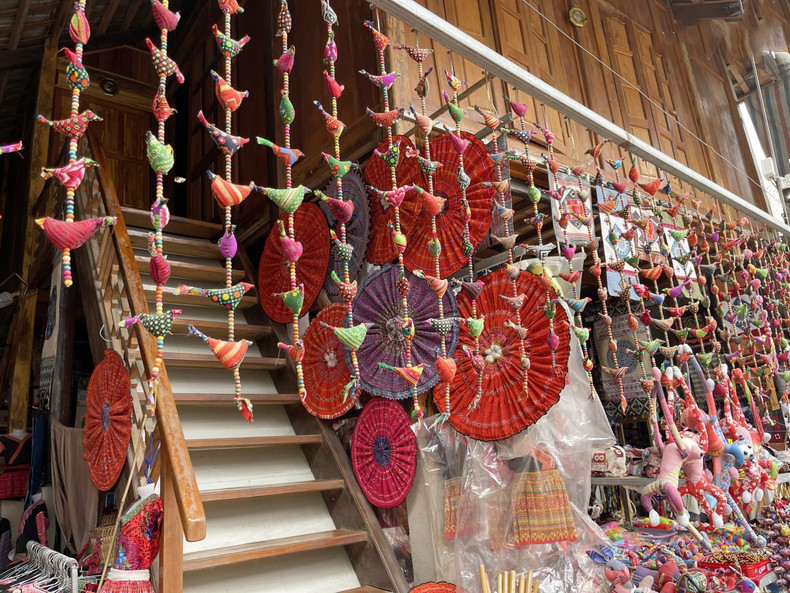 Las casas utilizadas como alojamientos están equipadas con todas las comodidades, pero conservan su belleza rústica original. Las casas utilizadas como alojamientos están equipadas con todas las comodidades, pero conservan su belleza rústica original.