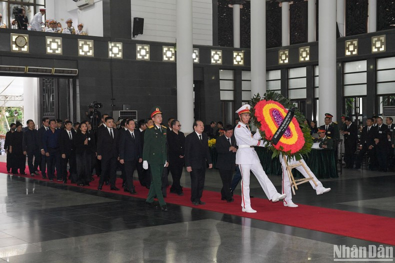 La delegación de la Unión de Asociaciones de Literatura y Artes.