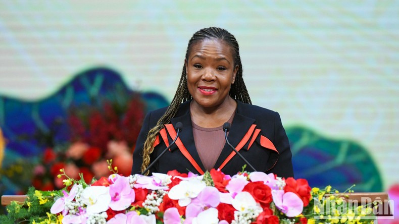 La auditora general de Sudáfrica, Tsakani Maluleke, en la cita. La auditora general de Sudáfrica, Tsakani Maluleke, en la cita.