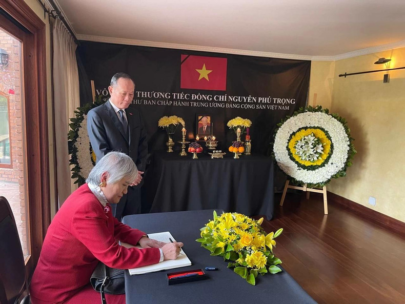 La embajadora japonesa en Chile, Takako Ito, en el evento.