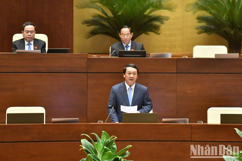 Habla el ministro Hau A Lenh, jefe del Comité de Asuntos Étnicos del Gobierno.