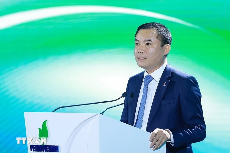 Le Ngoc Son, director general del Petrovietnam, habla en el evento. Le Ngoc Son, director general del Petrovietnam, habla en el evento.