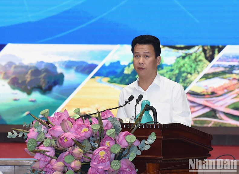 Habla el ministro de Recursos Naturales y Medio Ambiente, Dang Quoc Khanh. Habla el ministro de Recursos Naturales y Medio Ambiente, Dang Quoc Khanh.