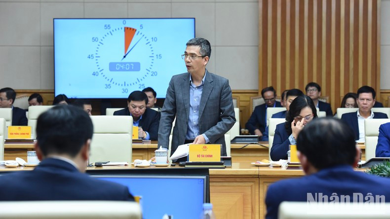 Habla representante del Ministerio de Finanzas.