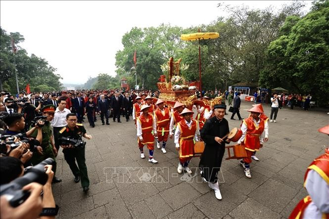 La procesión de palanquín en honor a los Reyes Hung. La procesión de palanquín en honor a los Reyes Hung.