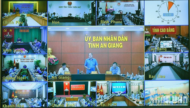 Un representante de la provincia de An Giang interviene en la reunión.