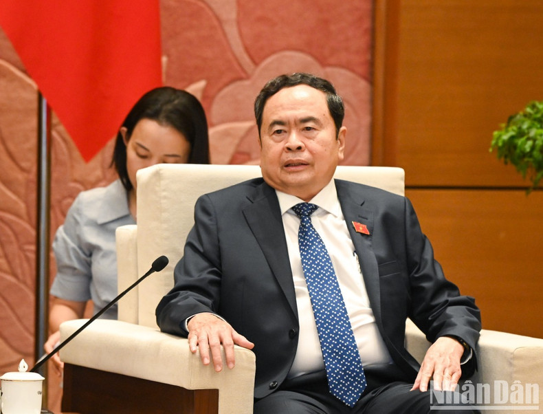 Thanh Man habla en el encuentro. Thanh Man habla en el encuentro.