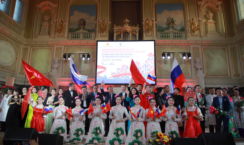 Los Días de Cultura vietnamita en Rusia 2024 abren un nuevo capítulo en la cooperación y los intercambios cultural, deportivo y turístico Vietnam-Rusia. Los Días de Cultura vietnamita en Rusia 2024 abren un nuevo capítulo en la cooperación y los intercambios cultural, deportivo y turístico Vietnam-Rusia.