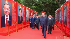 El secretario general del Partido Comunista de Vietnam, To Lam, llega al evento. (Foto: Nhan Dan)