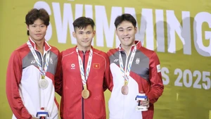 El nadador Pham Thanh Bao gana la medalla de oro en los 200 metros pecho masculinos. (Foto: VNA)