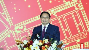 El primer ministro de Vietnam, Pham Minh Chinh, preside la ceremonia. (Foto: Nhan Dan)