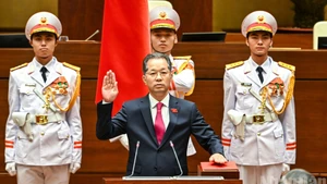 [Foto] Presta juramento presidente del Tribunal Popular Supremo de Vietnam 