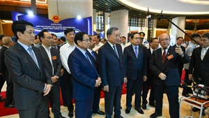 [Foto] Líder partidista de Vietnam asiste a conferencia de interiorización sobre Resoluciones del Buró Político 