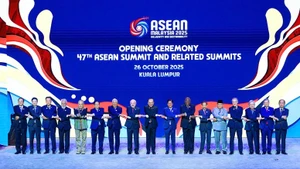 Los delegados a la sesión inaugural de la 47ª Cumbre de Asean. (Foto: VGP)