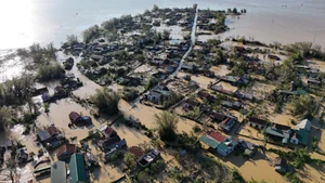 La comuna de Nghi Xuan, en la provincia central de Ha Tinh, queda sumergida por las inundaciones. (Foto: VNA) 