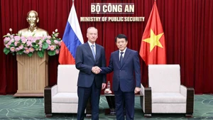 El ministro de Seguridad Pública de Vietnam, general Luong Tam Quang, y el jefe del Consejo Marítimo de la Federación de Rusia, Nikolai Patrushev. (Foto: VNA)