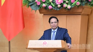 El primer ministro de Vietnam, Pham Minh Chinh, interviene en la reunión. (Foto: Nhan Dan)