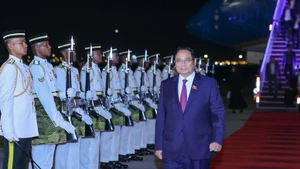 El primer ministro de Vietnam, Pham Minh Chinh, llega a Kuala Lumpur para asistir a la 47ª Cumbre de la Asean. (Foto: VGP)
