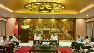 Escena de la reunión. (Fotografía: kinhtedothi.vn)