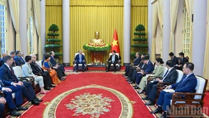 [Foto] Presidente de Vietnam recibe a gobernador de óblast ruso de Kaluga