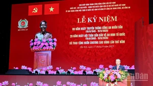El secretario general del Partido Comunista de Vietnam, To Lam, pronuncia un discurso en el acto. (Foto: Nhan Dan)
