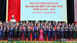 [Foto] Inauguran Asamblea del Comité del Partido Comunista de Vietnam en Hanói para mandato 2025-2030