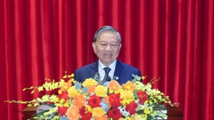 El secretario general del Partido Comunista de Vietnam, To Lam, interviene en el acto. (Foto: Nhan Dan)