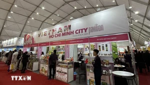 El pabellón de productos agrícolas vietnamitas instalado por el Centro de Promoción Comercial e Inversiones de Ciudad Ho Chi Minh en la feria. (Foto: VNA)