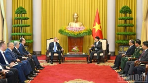 [Foto] Jefe de Estado vietnamita se reúne con asistente del presidente de Rusia
