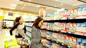 PMI de Vietnam muestra señal de expansión al alcanzar 54,5 puntos