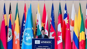 El viceministro de Relaciones Exteriores de Vietnam Ngo Le Van en el 43º período de sesiones de la Conferencia General de la Unesco. (Foto: VNA)