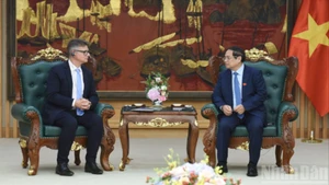 [Foto] Premier vietnamita se reúne con ejecutivo de grupo estadounidense HP